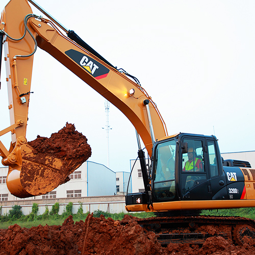 Hydraulic-Track-Excavator-with-Breaker